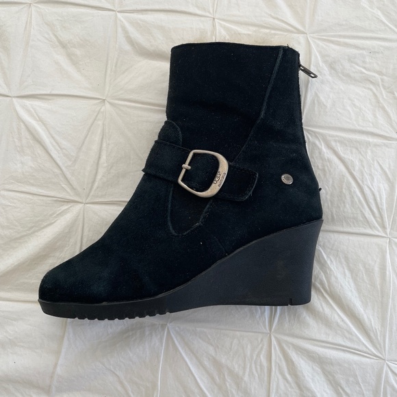 Ugg Wedge Boot - Picture 1 of 3